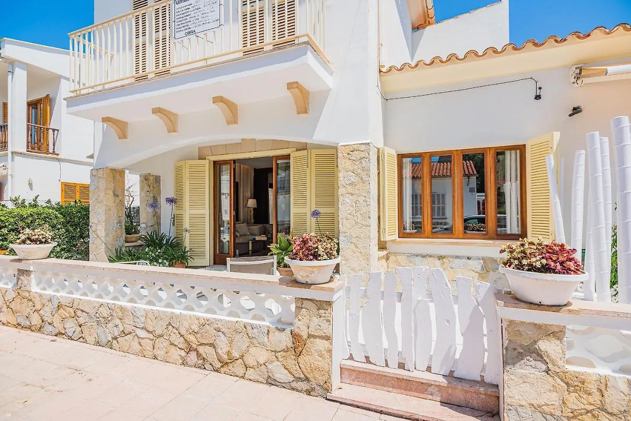 Villa Hibiscus Pollenca Spain