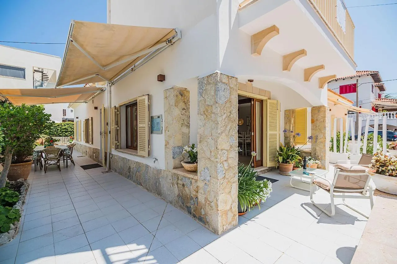 Villa Hibiscus Pollenca Spain